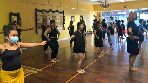 Aloha-Hula-Classes-06